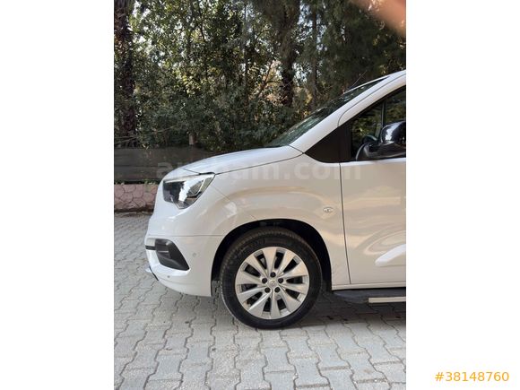 Sahibinden Opel Combo 1.5 CDTI Ultimate 2023 Model 