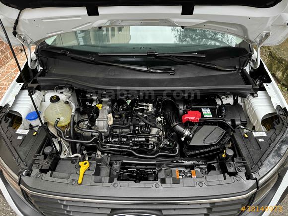 Sahibinden Ford Tourneo Courier 1.0 EcoBoost Titanium 2024 Model 