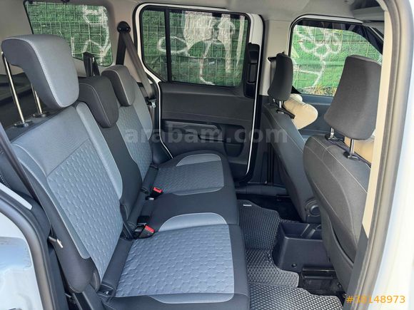 Sahibinden Ford Tourneo Courier 1.0 EcoBoost Titanium 2024 Model 