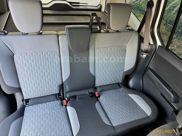 Sahibinden Ford Tourneo Courier 1.0 EcoBoost Titanium 2024 Model 