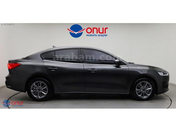 YETKİLİ BAYİDEN 2024 FORD FOCUS 1.5 DİZEL TITANIUM STILL-HATASIZ