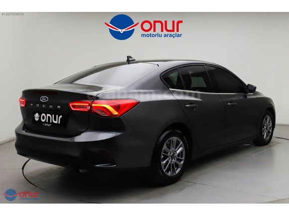 YETKİLİ BAYİDEN 2024 FORD FOCUS 1.5 DİZEL TITANIUM STILL-HATASIZ