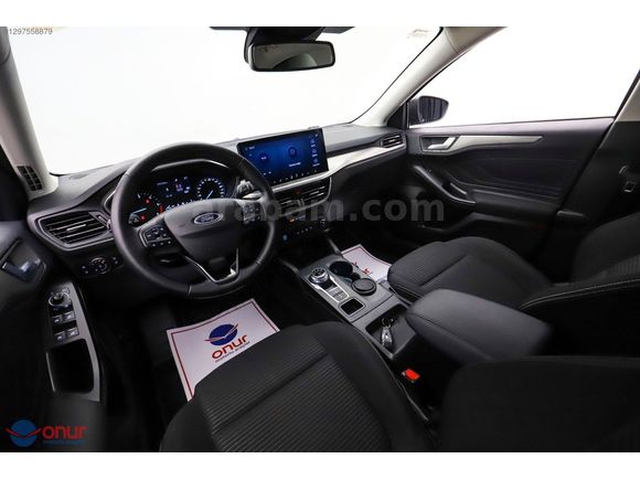 YETKİLİ BAYİDEN 2024 FORD FOCUS 1.5 DİZEL TITANIUM STILL-HATASIZ
