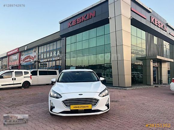 KESKİNDEN HATASIZ BOYASIZ DEĞİŞENSİZ KAYITSIZ 2019 MODEL FOCUS