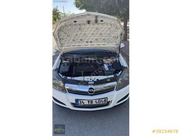 Opel Astra 1.6 Essentia Konfor 2012 Model