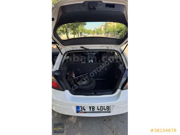 Opel Astra 1.6 Essentia Konfor 2012 Model