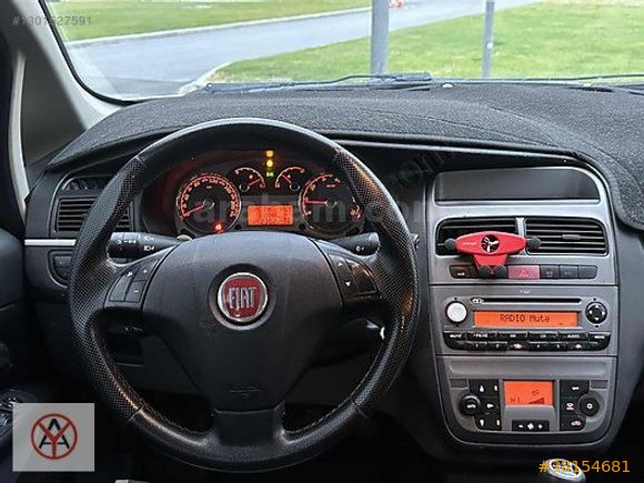 2011OTOMATİK FULL FİAT LİNEA TEMİZ