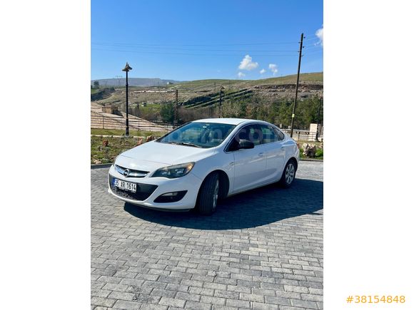 Sahibinden Opel Astra 1.6 Edition 2016 Model  130.000 km Beyaz