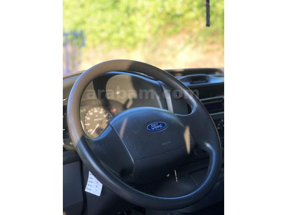 hatasız Ford Transit Journey arayanlara değişensiz klimalı arkadan çeker