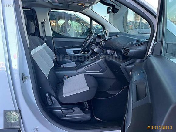 ÇINAR'DAN 2025 MODEL BERLİNGO MAX CAM TAVAN HATASIZ %20 KDV'Lİ