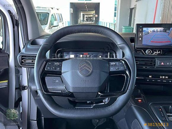 ÇINAR'DAN 2025 MODEL BERLİNGO MAX CAM TAVAN HATASIZ %20 KDV'Lİ
