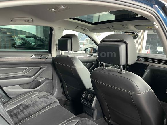 ÇINAR'DAN 2020 MODEL 115 BİNDE 1.6 TDİ PASSAT ELEGANCE CAM TAVAN