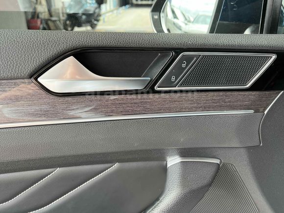 ÇINAR'DAN 2020 MODEL 115 BİNDE 1.6 TDİ PASSAT ELEGANCE CAM TAVAN