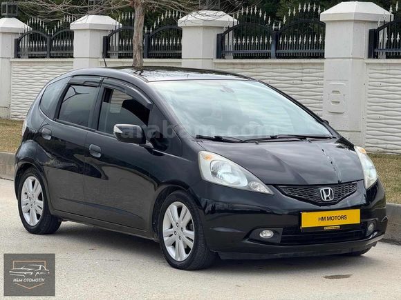 H&M MOTORS HONDA JAZZ OTOMATİK - CAM TAVAN