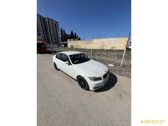 Memurdan BMW 3 serisi E90 kasa  