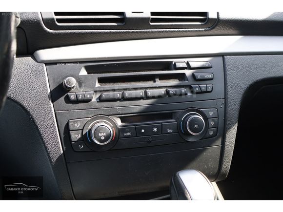 2011-BMW-1.16i-COMFORT-163.978 KM