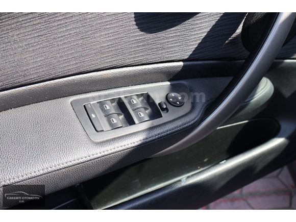 2011-BMW-1.16i-COMFORT-163.978 KM