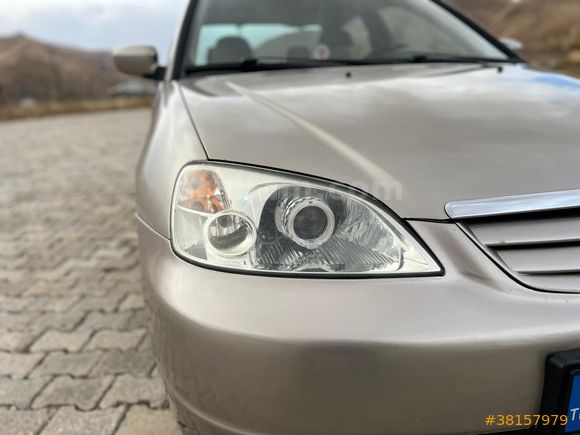 Sahibinden Honda Civic 1.6i VTEC ES 2003 Model