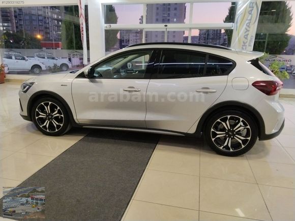 2023 FORD FOCUS ACTİVE X HATASIZ BOYASIZ %20FATURA