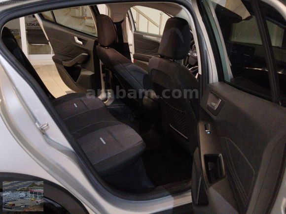 2023 FORD FOCUS ACTİVE X HATASIZ BOYASIZ %20FATURA