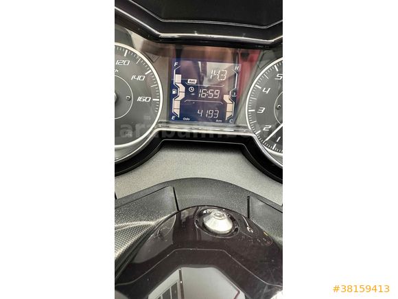 X MAX 250 TECH MAX FULL AKSESUAR KREDİ KARTINA 12 TAKSİT İMKANI
