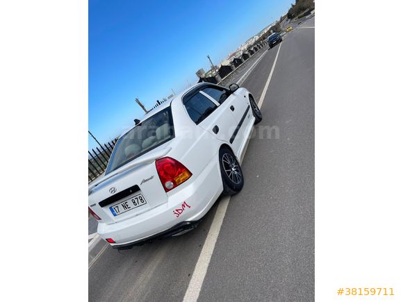 Sahibinden Hyundai Accent 1.3 Admire 2004 Model  2905000 km Beyaz