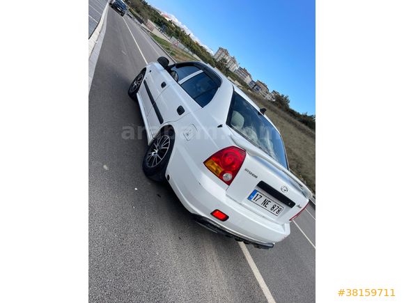 Sahibinden Hyundai Accent 1.3 Admire 2004 Model  2905000 km Beyaz