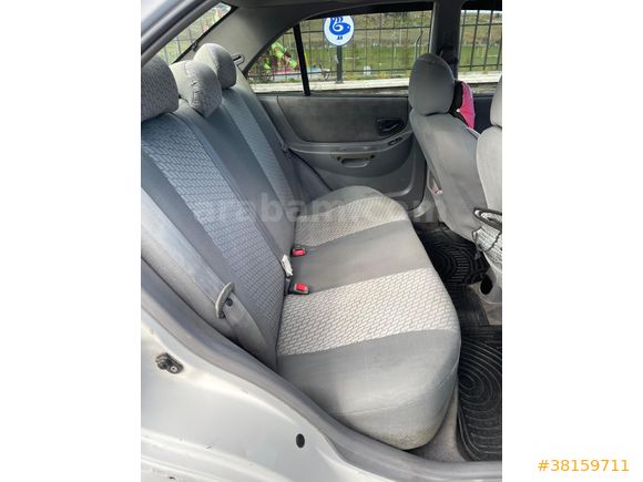 Sahibinden Hyundai Accent 1.3 Admire 2004 Model  2905000 km Beyaz