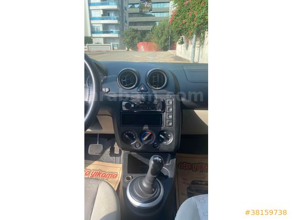 Sahibinden Ford Fiesta 1.4 TDCi Comfort 2005 Model  272.000 km Gri (metalik)