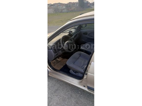 Sahibinden Renault Megane 1.9 D RN 2001 Model