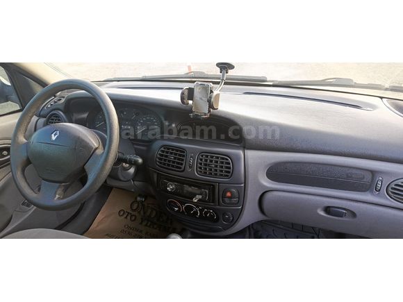 Sahibinden Renault Megane 1.9 D RN 2001 Model