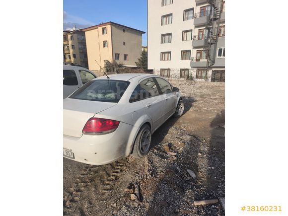 Sahibinden ticaride Malatya 2 yıl kalmıştır Fiat Linea 1.3 Multijet Active Plus 2012 Model