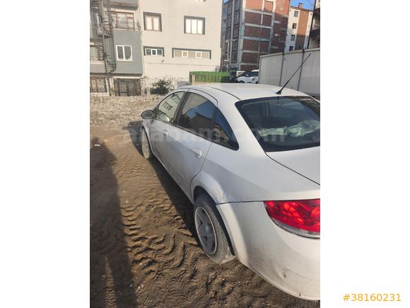 Sahibinden ticaride Malatya 2 yıl kalmıştır Fiat Linea 1.3 Multijet Active Plus 2012 Model