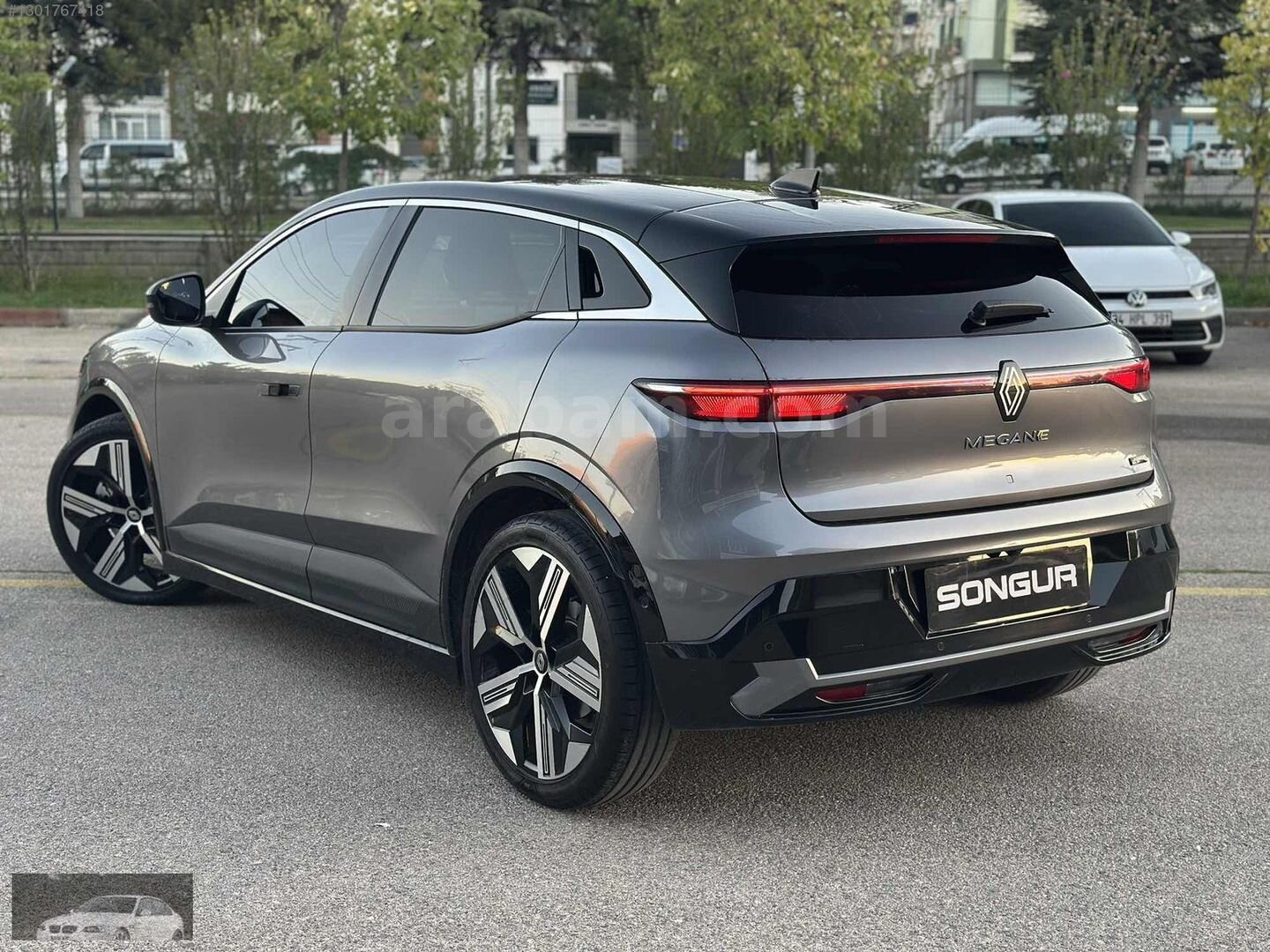 Galeriden Renault Megane E-Tech Iconic 2023 Model Isparta 25.000 km Gri 6