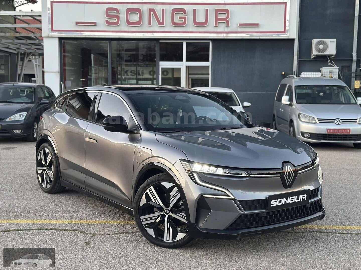 Galeriden Renault Megane E-Tech Iconic 2023 Model Isparta 25.000 km Gri 1