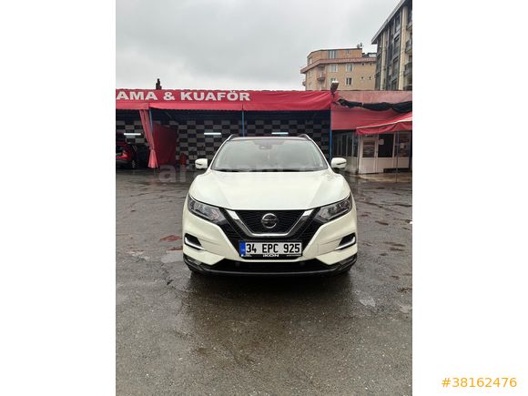 Sahibinden Nissan Qashqai 1.3 DIG-T Sky Pack Plus 2021 Model