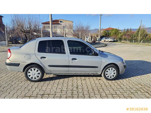 Sahibinden Renault Clio 1.4 Alize 2005 Model Eskişehir