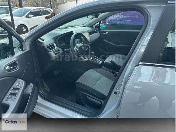 ÇETAŞ SULTANGAZİ'DEN 2025 RENAULT CLIO 1.0 TCE EVOLUTION %20 KDV