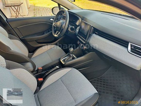 2025 MODEL CLİO 1.0 TCE EVOLUTİON X TRONİC COMFORT PAKET İLK EL