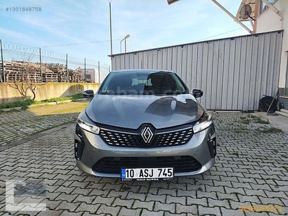 2025 MODEL CLİO 1.0 TCE EVOLUTİON X TRONİC COMFORT PAKET İLK EL