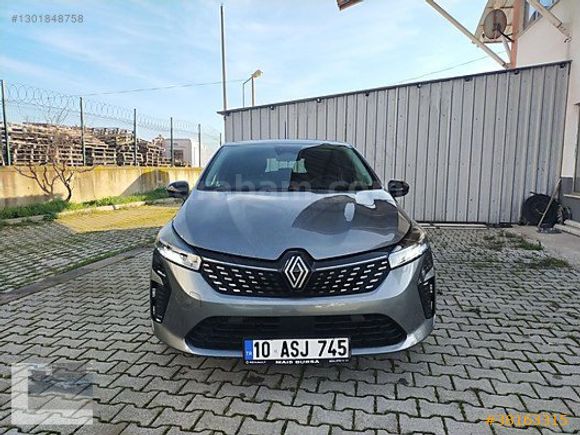 2025 MODEL CLİO 1.0 TCE EVOLUTİON X TRONİC COMFORT PAKET İLK EL