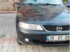 Sahibinden Opel Vectra 2.0 CD 1997 Model  305500 km Siyah