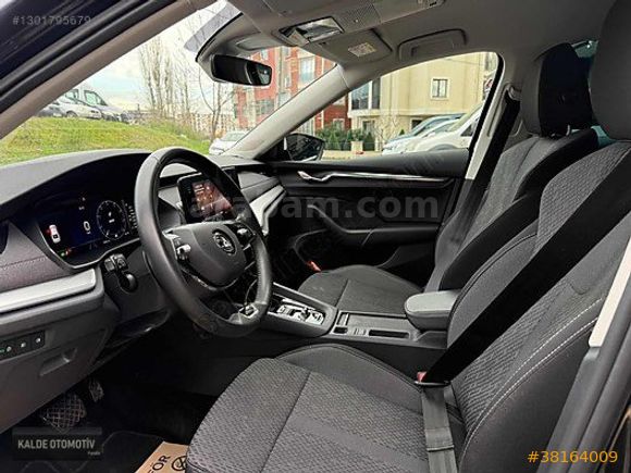 2024 SKODA OCTAVİA 1.5 E TEC PREMIUM 23.000 KM HATASIZ BOYASIZ