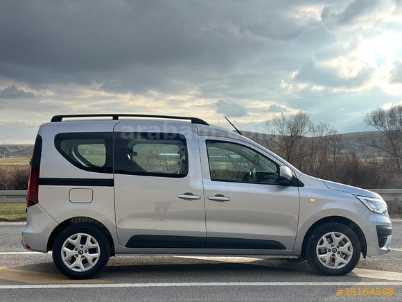 Sahibinden Renault Express Combi 1.5 BlueDCI Touch 2024 Model