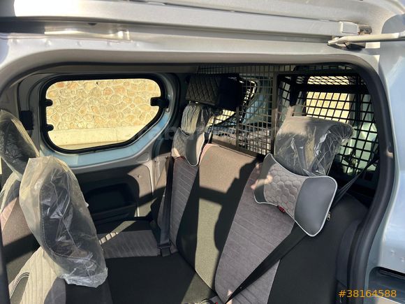 Sahibinden Renault Express Combi 1.5 BlueDCI Touch 2024 Model