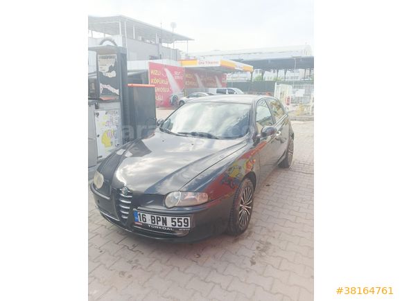 Sahibinden Alfa Romeo 147 1.6 TS Distinctive 2005 Model Bursa 252.000 km Siyah