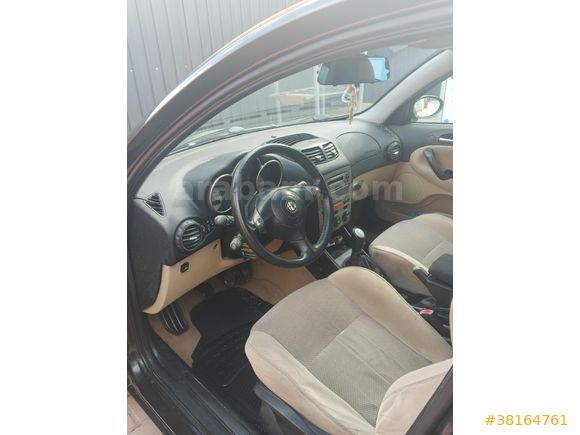 Sahibinden Alfa Romeo 147 1.6 TS Distinctive 2005 Model Bursa 252.000 km Siyah