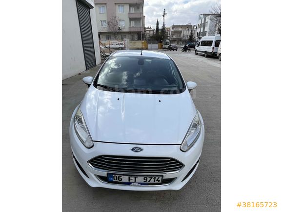 Sahibinden ACİL SATLIK  Ford Fiesta 1.5 TDCi Titanium X 2015 Model 