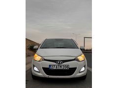 Sahibinden Hyundai i20 1.4 CRDi Jump 2013 Model Gaziantep 33.000 km Beyaz