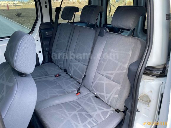 Galeriden Ford Tourneo Connect 1.8 TDCI Deluxe 2011 Model Malatya